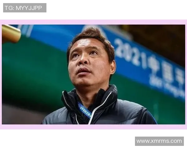 曾经辉煌如今落魄的足球明星背后的故事与人生转折